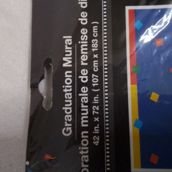 Graduation Party Set-NWT - Picture 14 of 16